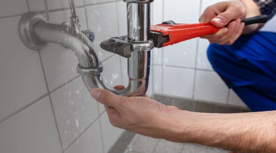 Expert burst pipe repair services in Camargo, IL